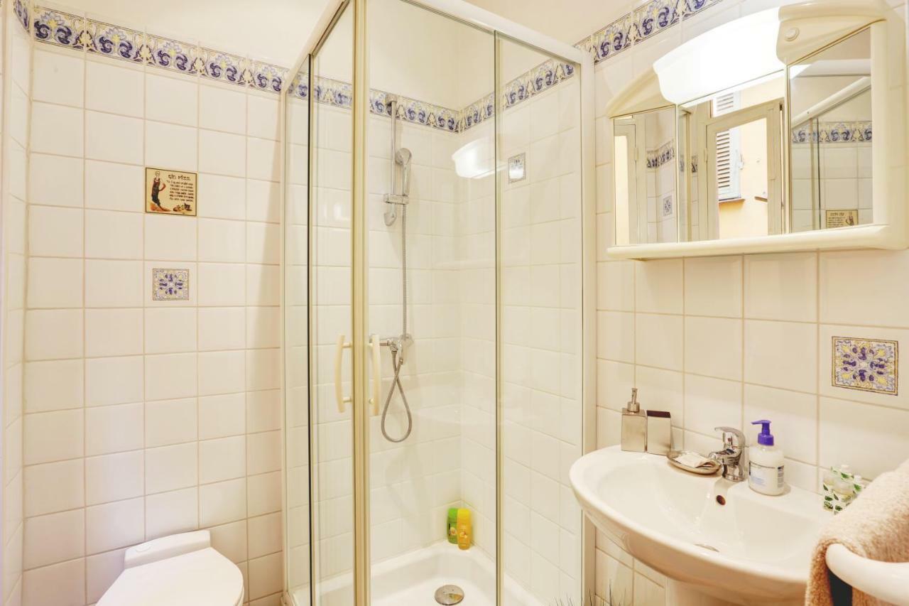 Fontaine - Charming Provencal, Clim, 6 Guest, Old Town Apartment Nice