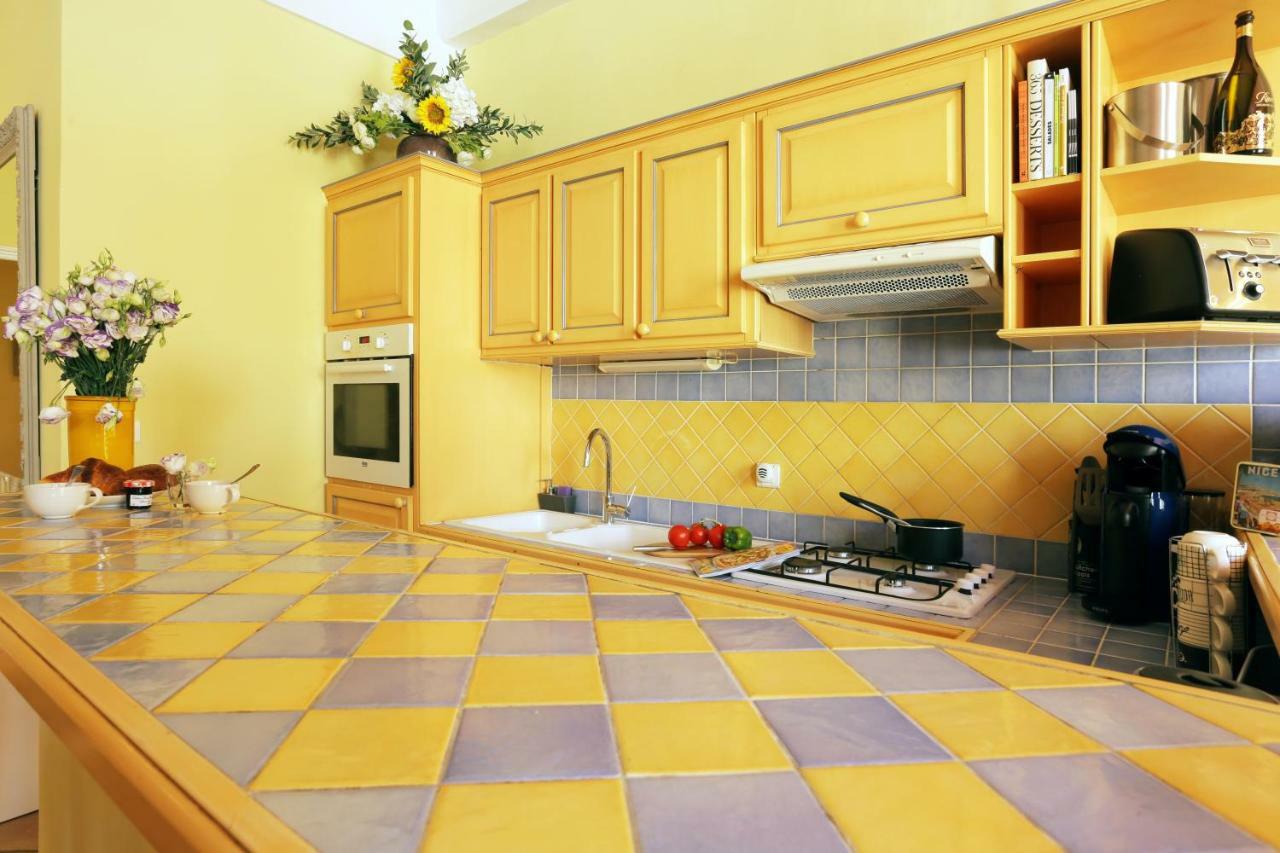 Fontaine - Charming Provencal, Clim, 6 Guest, Old Town Apartment *